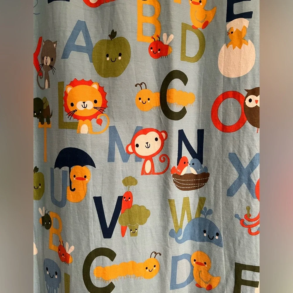 Circo Animal Alphabet Cloth unlined shower curtain Incl matching shower rings